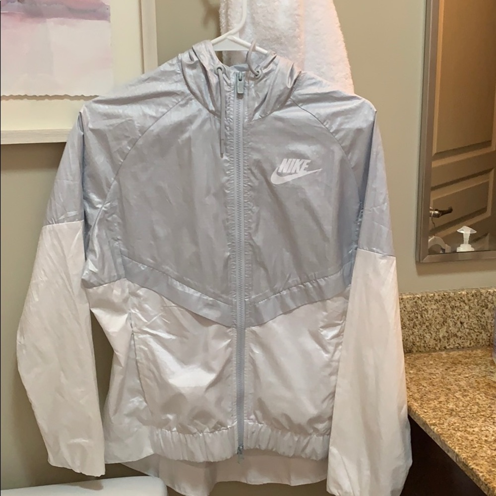 Nike Women’s Windbreaker